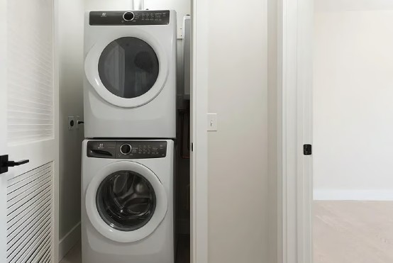 Modern 2BR Apartment in East Boston Elevator Building — photo 11