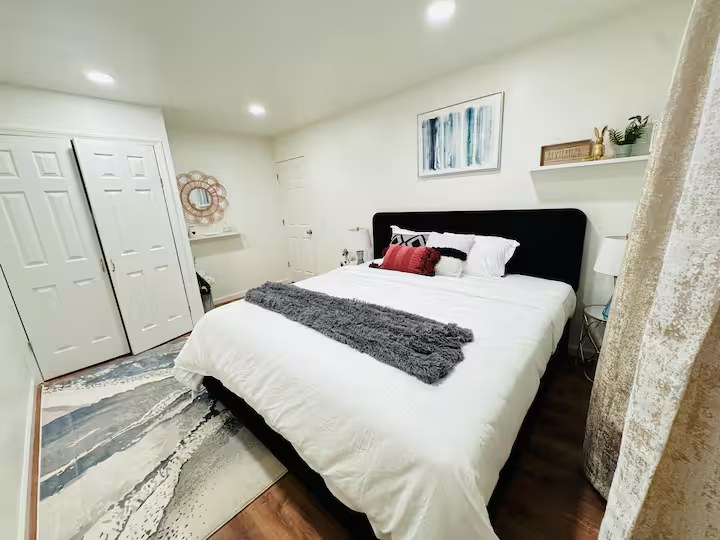 Architect-Designed 3BR Townhome in Jersey City — photo 10