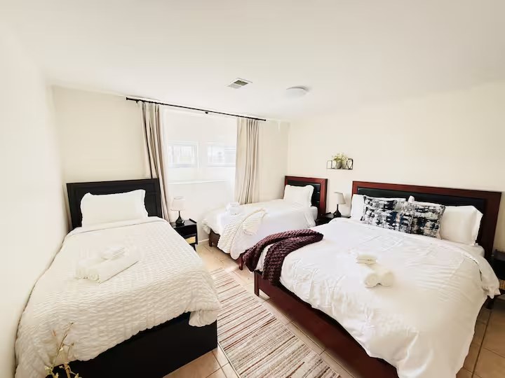 Designer 5BR Townhome Near Journal Square — photo 12