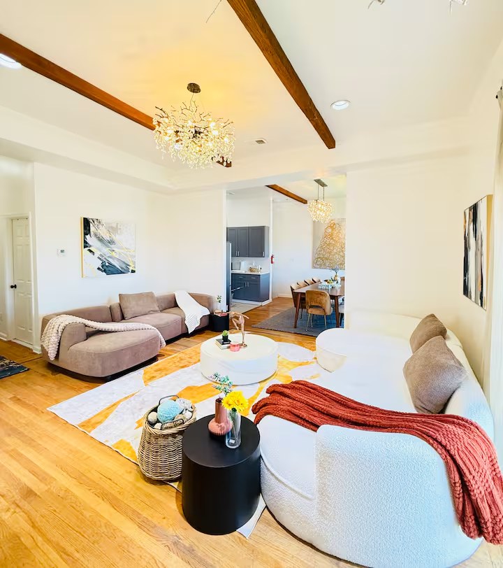 Designer 5BR Townhome Near Journal Square — photo 2