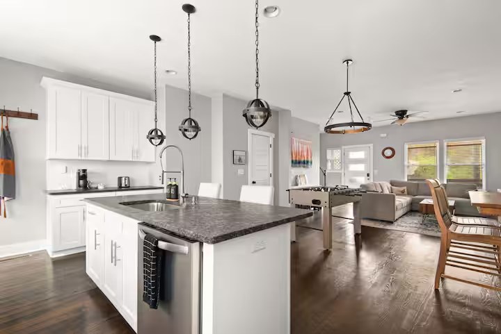 Furnished 2BR Townhome in East Nashville — photo 6