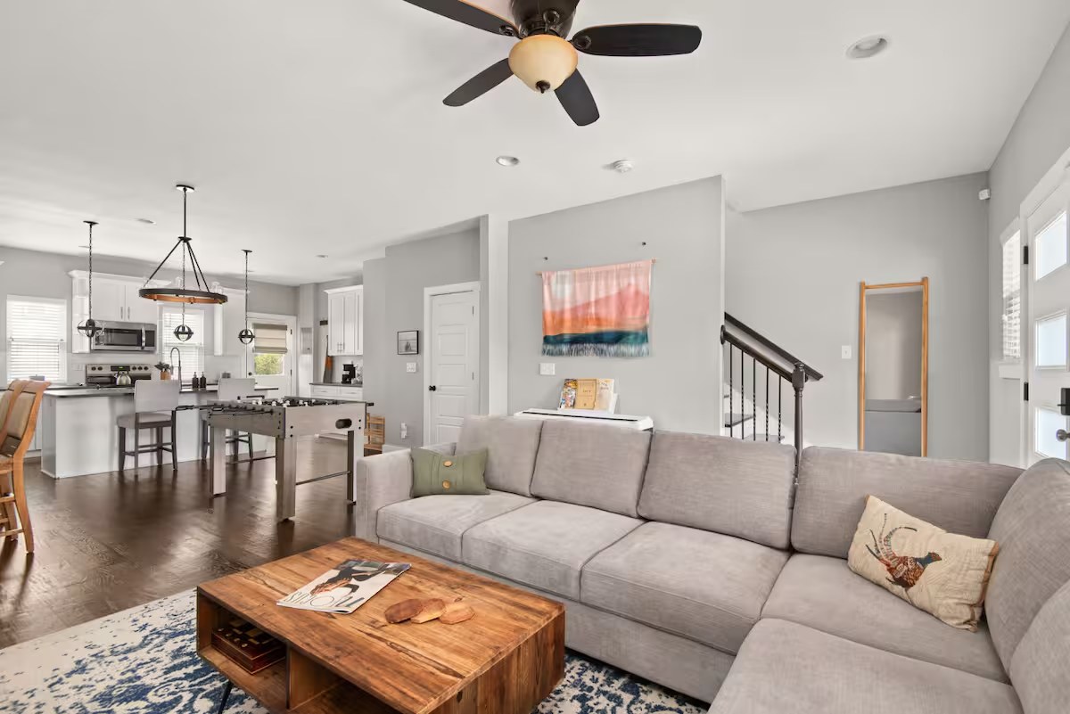 Furnished 2BR Townhome in East Nashville