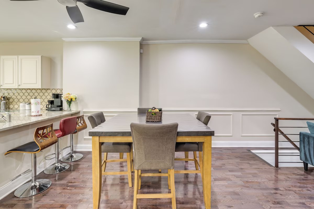 5BR Home with Home Office Near Cobbs Creek Park — photo 6