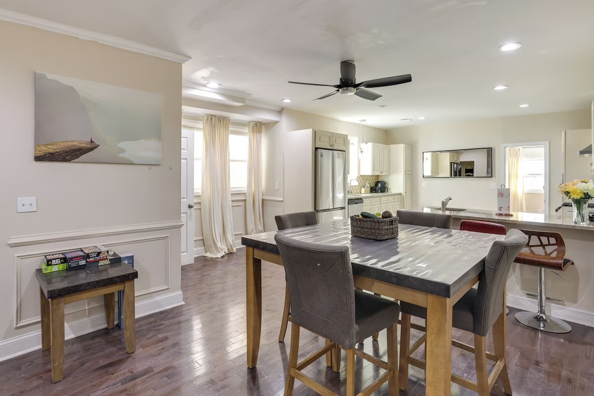 5BR Home with Home Office Near Cobbs Creek Park — photo 4