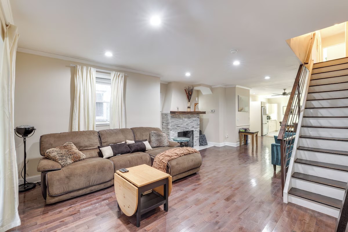 5BR Home with Home Office Near Cobbs Creek Park — photo 7