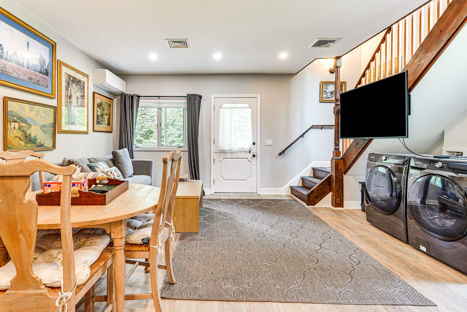 Private 1BR Home on Wooded Grounds in Redding — photo 11